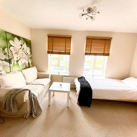 Lakeside Stylish 3 Bedroom House Grays Dış mekan fotoğraf