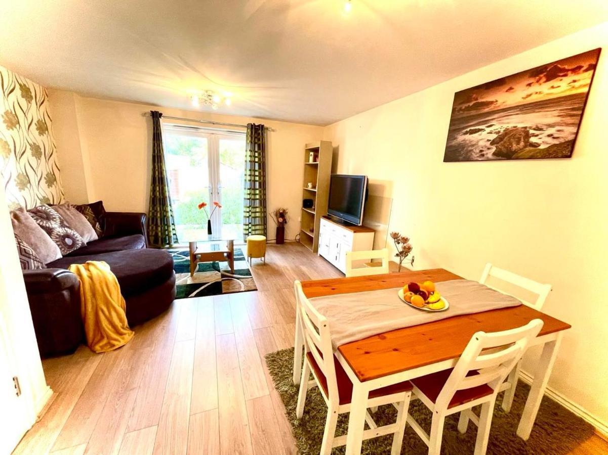 Lakeside Stylish 3 Bedroom House Grays Dış mekan fotoğraf